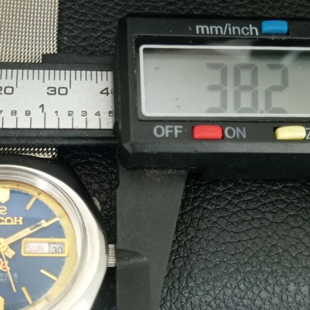 Vintage 1977 Ricoh Automatic Mens Silver Watch W/daydate & Gold accents